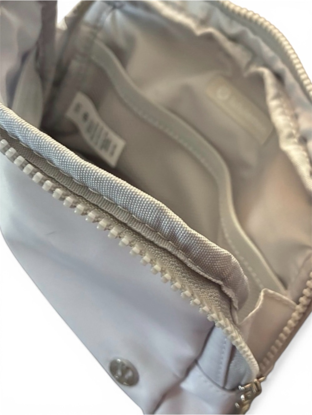 Lululemon Silver Drop 1L - Picture 4 of 4